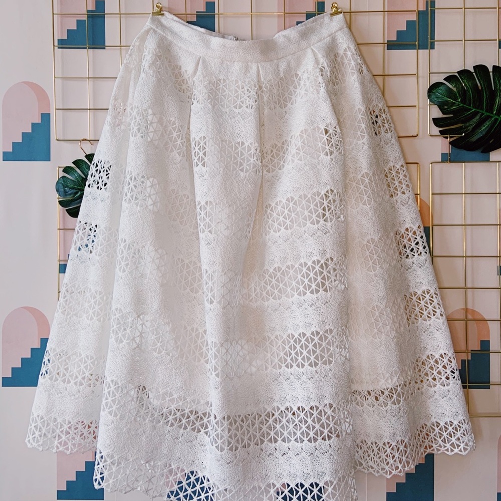 White belle skirt